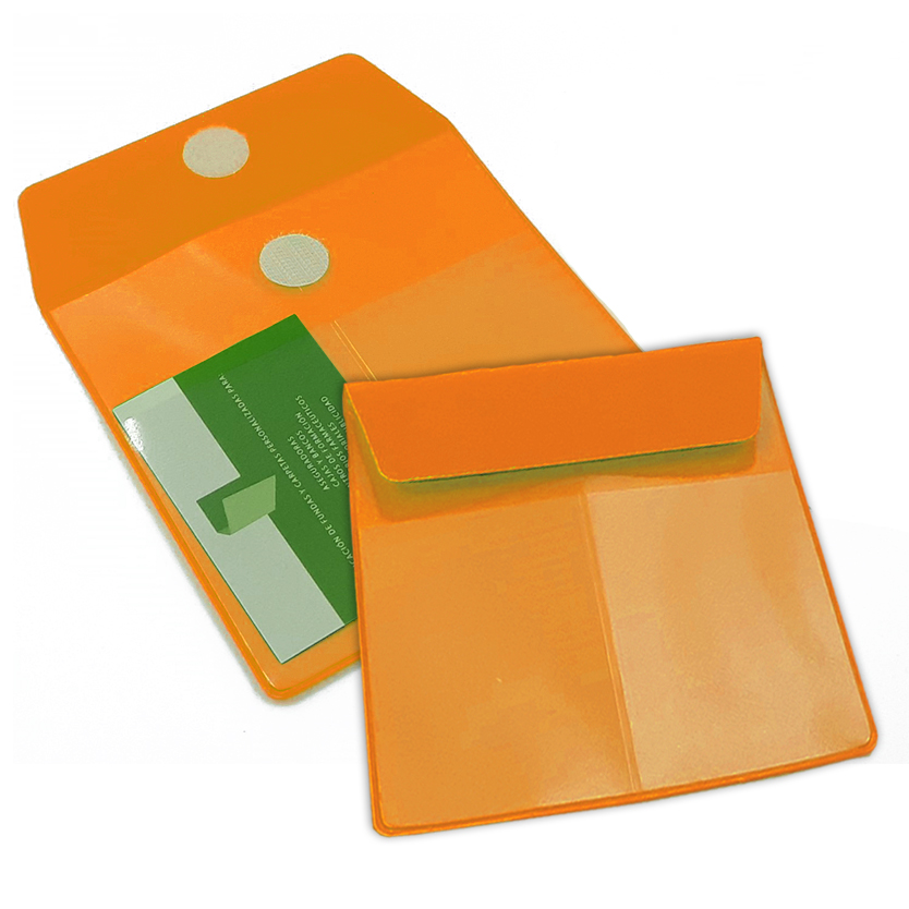 Porta mascarillas con 2 bolsillos para tarjeta en PVC color naranja cierre velcro opcional